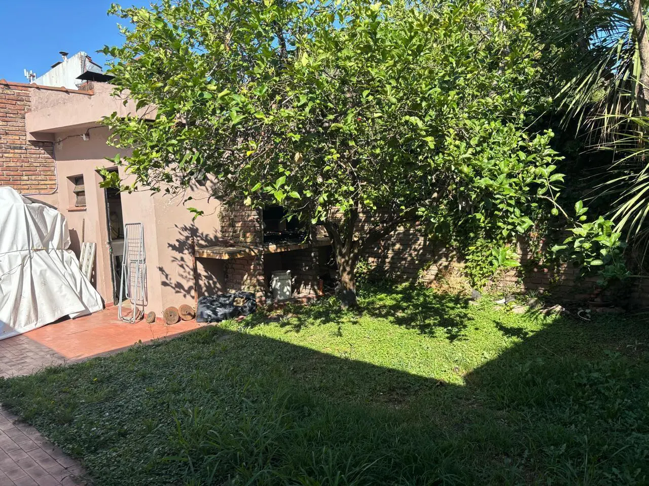 Casa 3 ambientes con jardin San Isidro 1