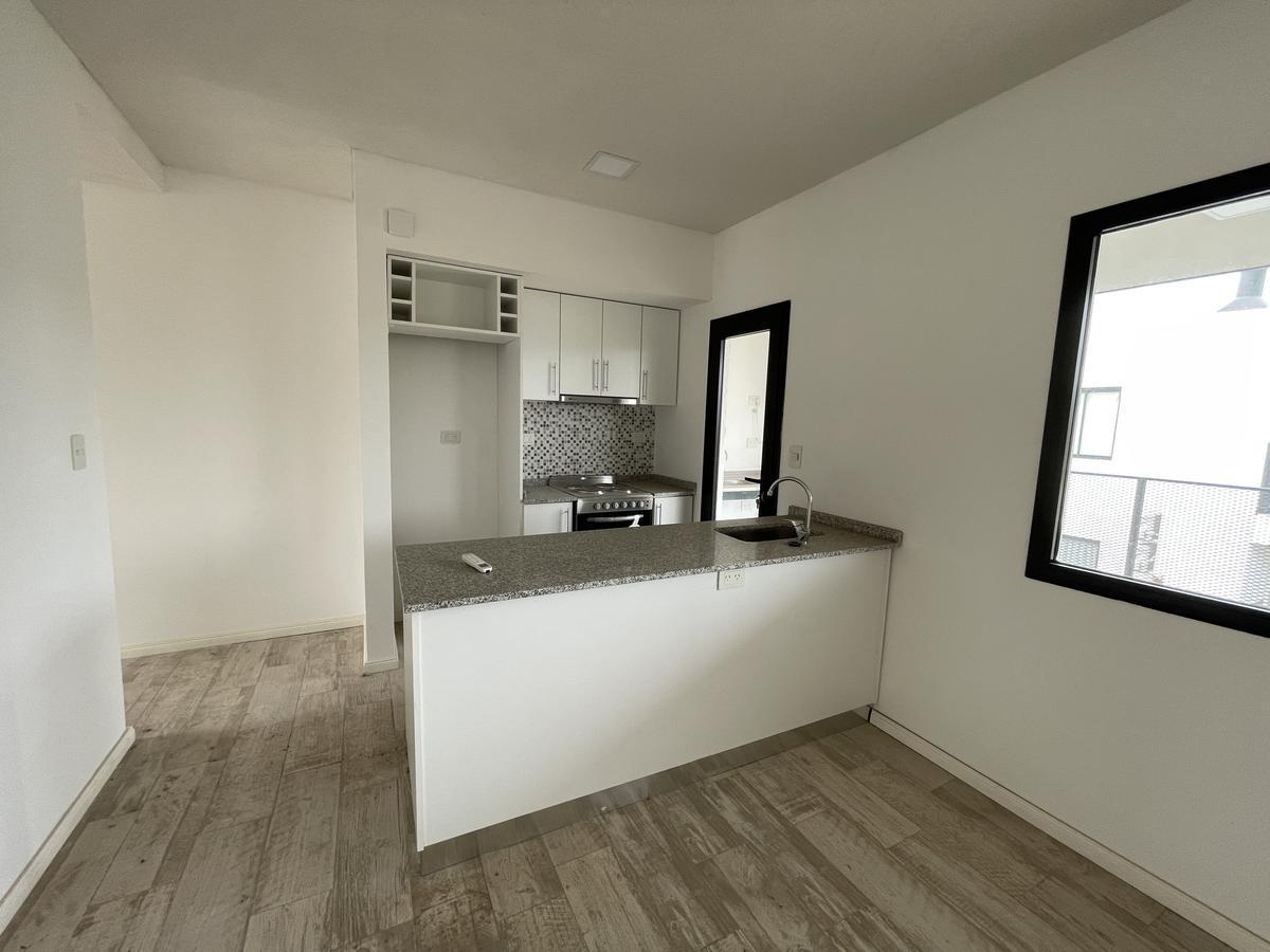 Foto de Excelente departamento de 3 ambientes en Cañada Village 2 dentro de La, imagen 1