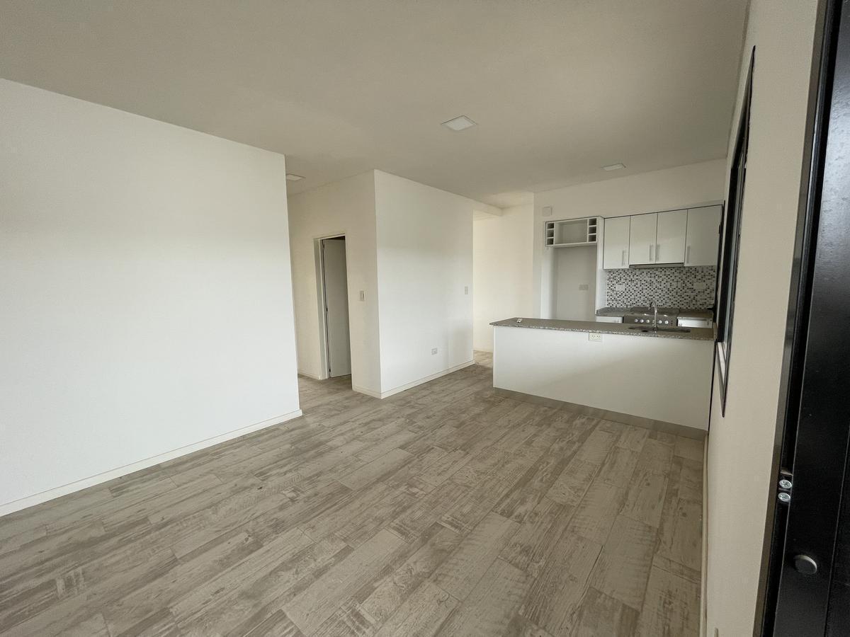 Foto de Excelente departamento de 3 ambientes en Cañada Village 2 dentro de La, imagen 4