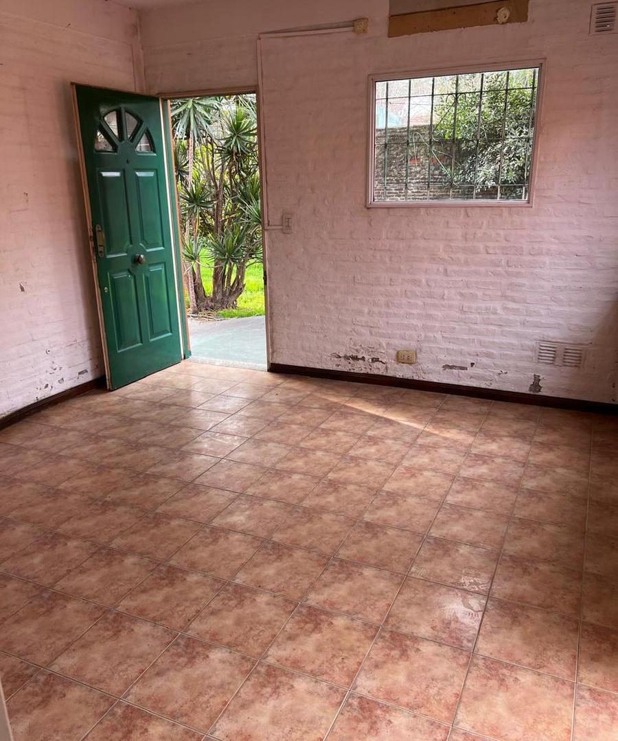 Foto de Departamento tipo casa 2 ambientes en Banfield Este, imagen 1
