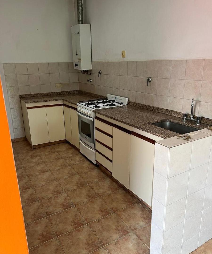 Foto de Departamento tipo casa 2 ambientes en Banfield Este, imagen 5