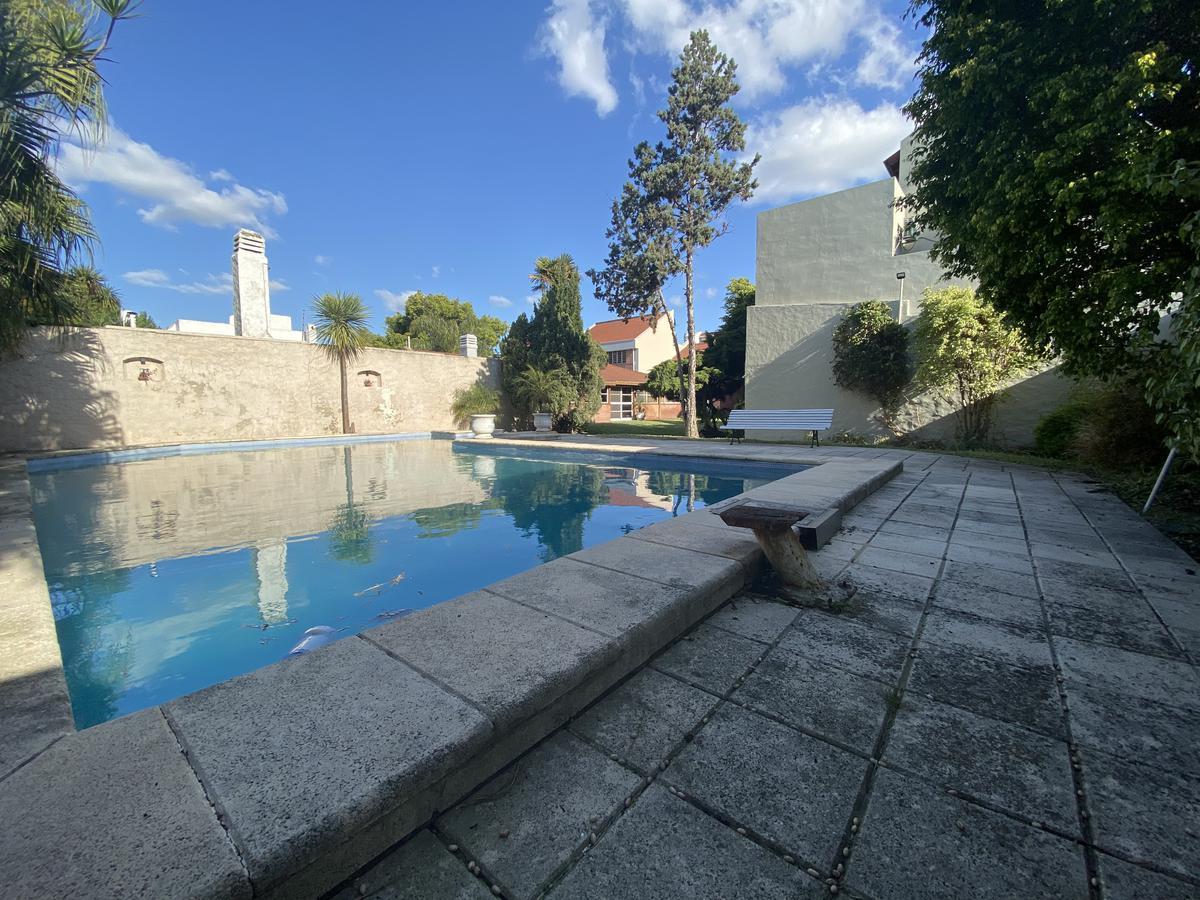 Hermoso Chalet de 4 Dorm. en Dos Plantas Mas Dependencias 4