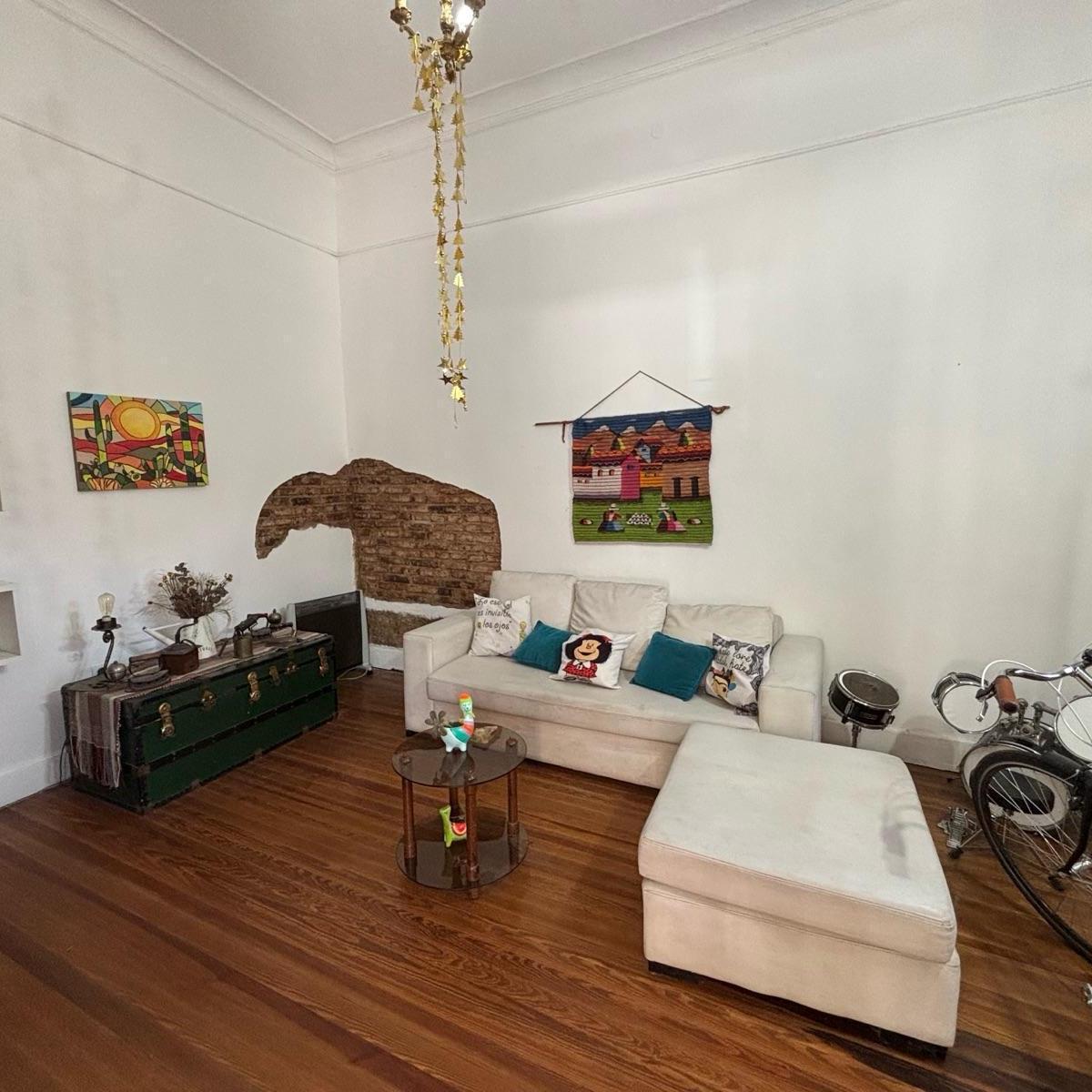 Casa en 5 AMBIENTES EN UNA PLANTA