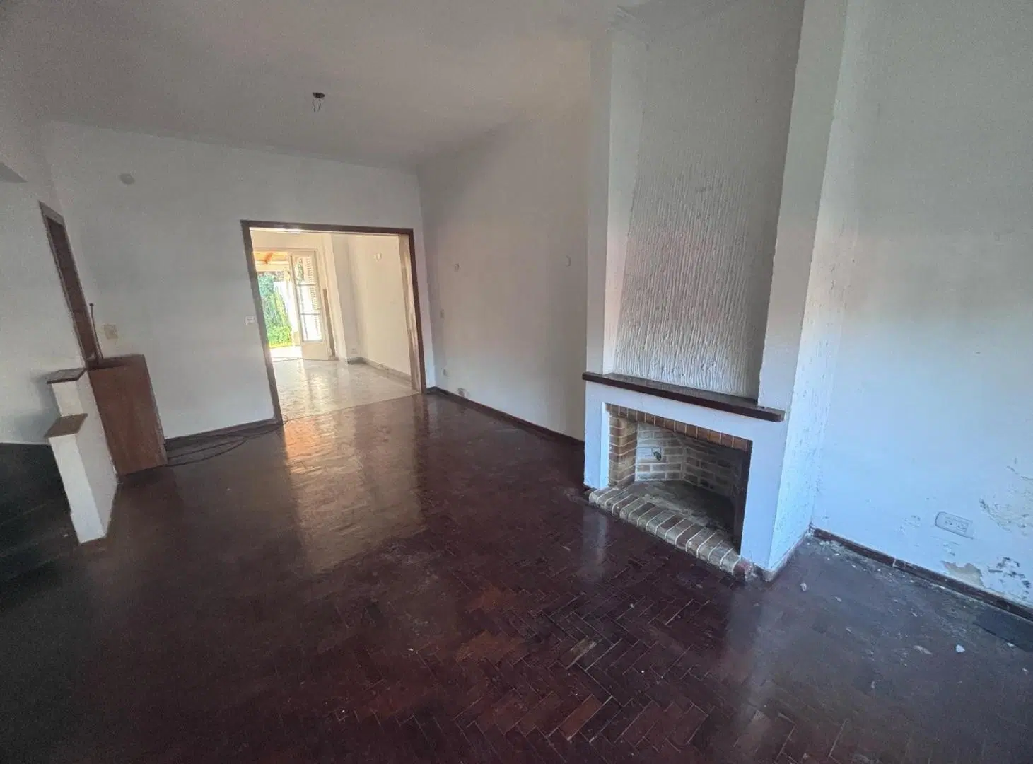 Casa muy bien ubicada. 4