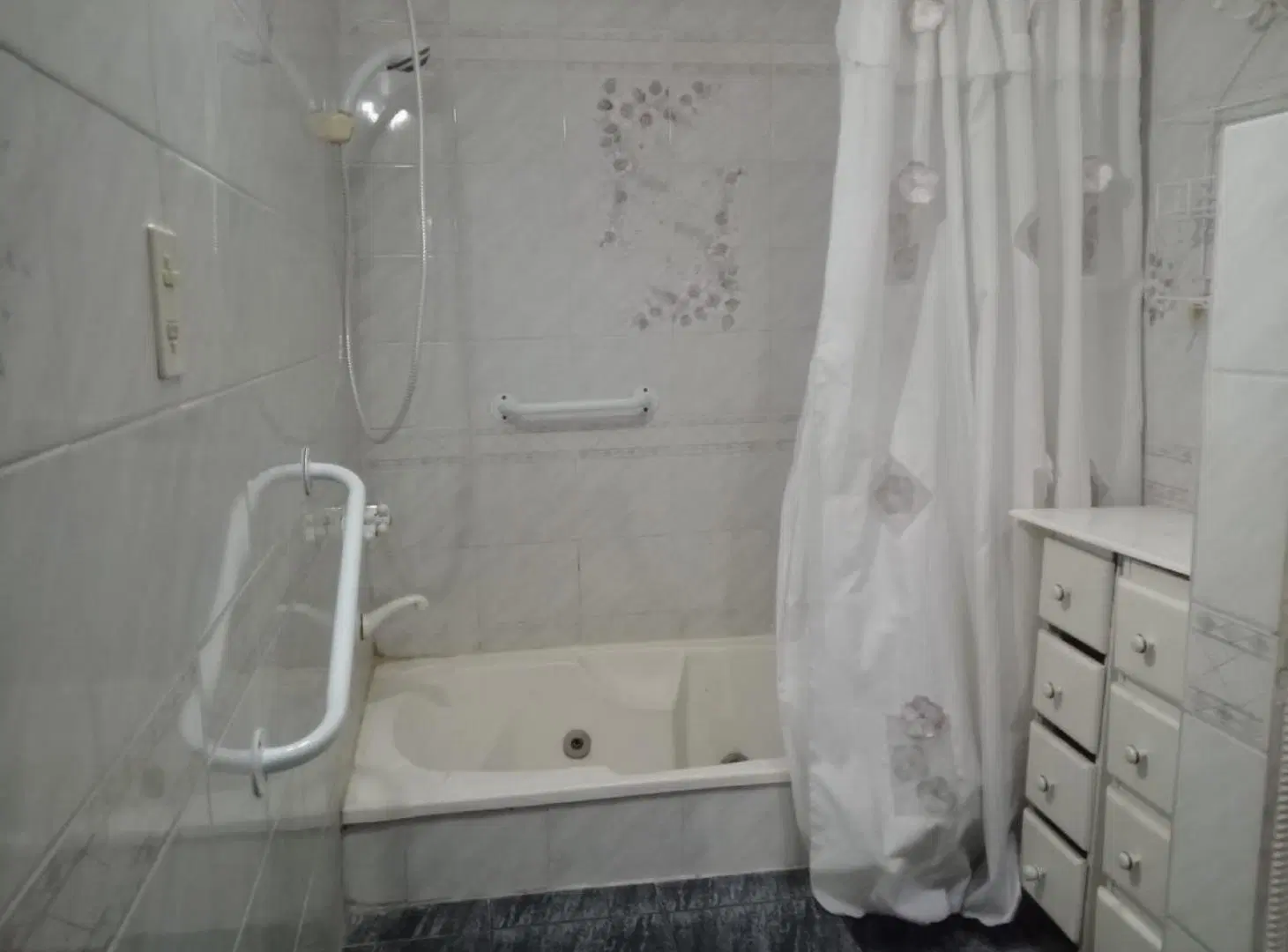 LOCALES MAS VIVIENDA 2