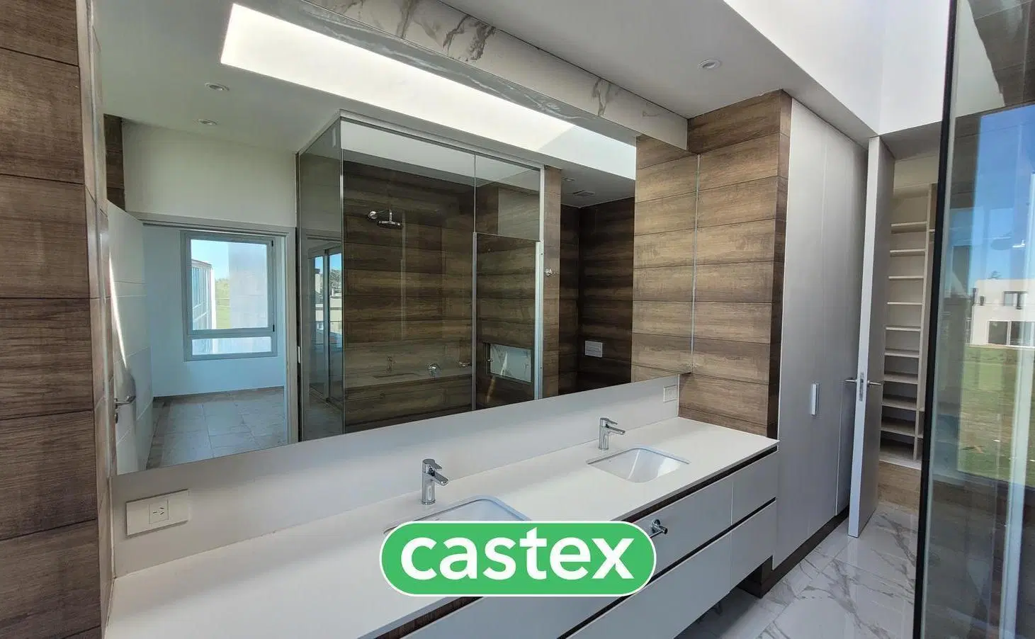 Casa en Venta en Terralagos 8