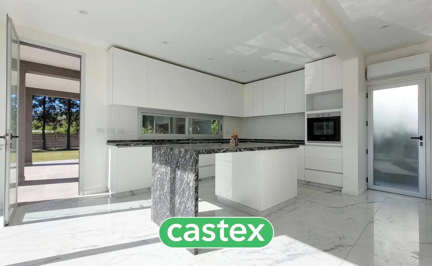 Casa en venta en Terralagos, Canning 2