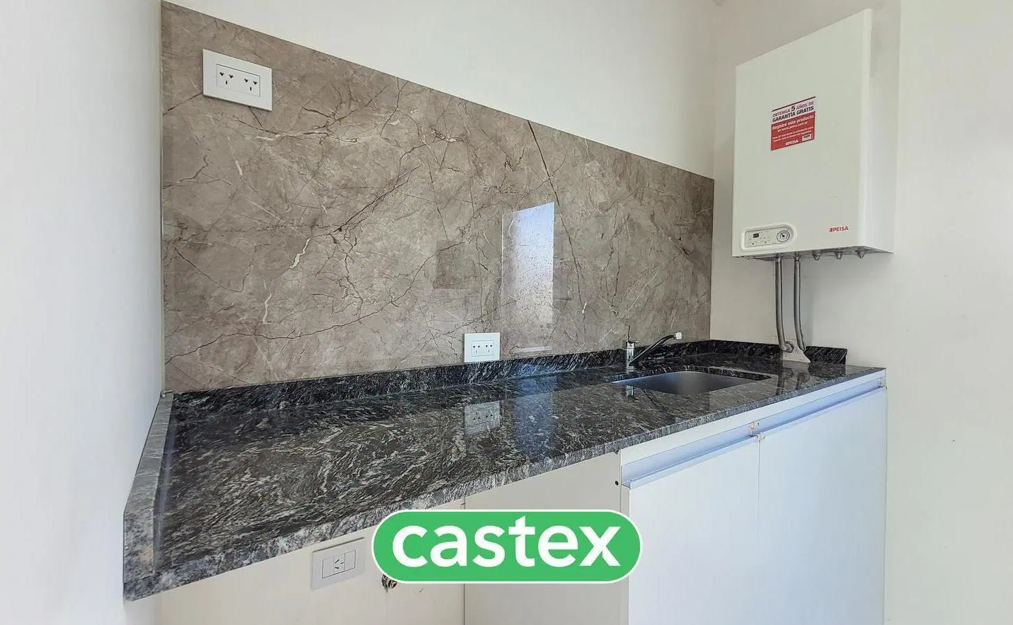 Casa en venta en Terralagos, Canning 8