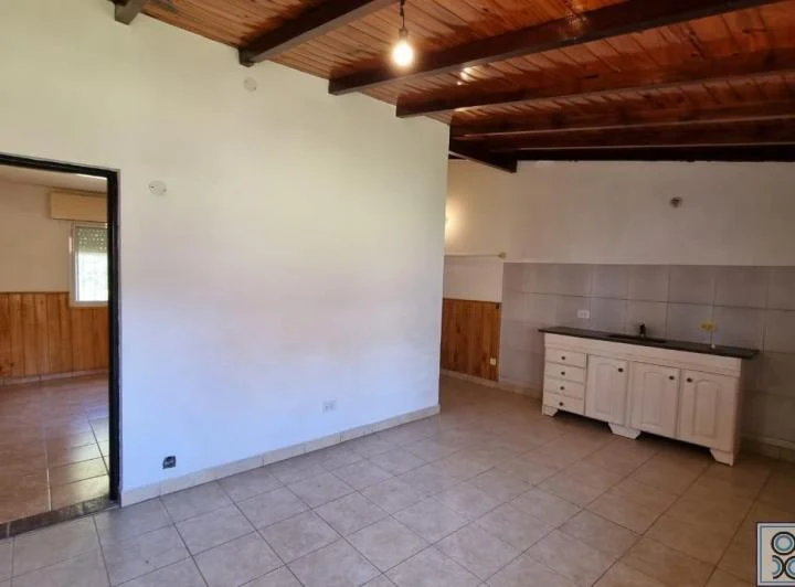 Departamento en Alquiler, Del Viso. Sobre la calle La Pampa, entre San Esteban y San Patricio. 4