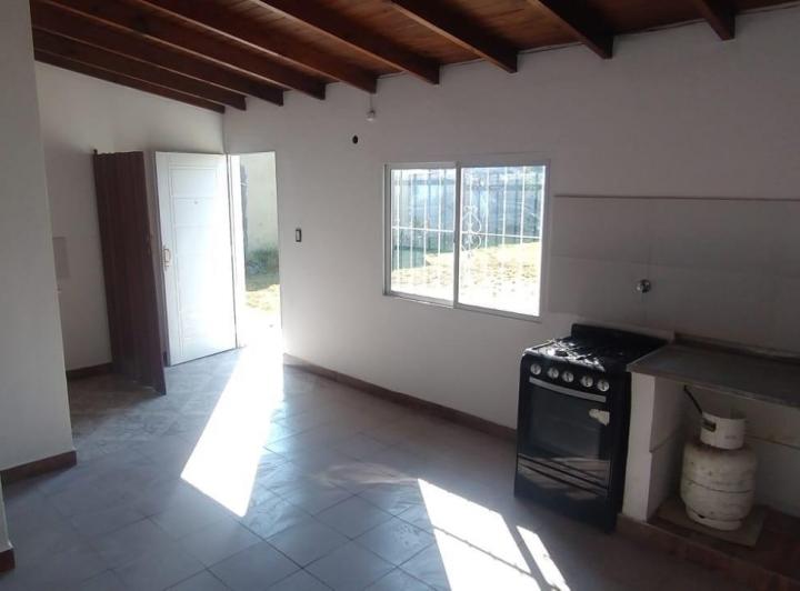 DEPARTAMENTO EN ALQUILER! CENTRO DE DEL VISO. Excelente ubicación 1