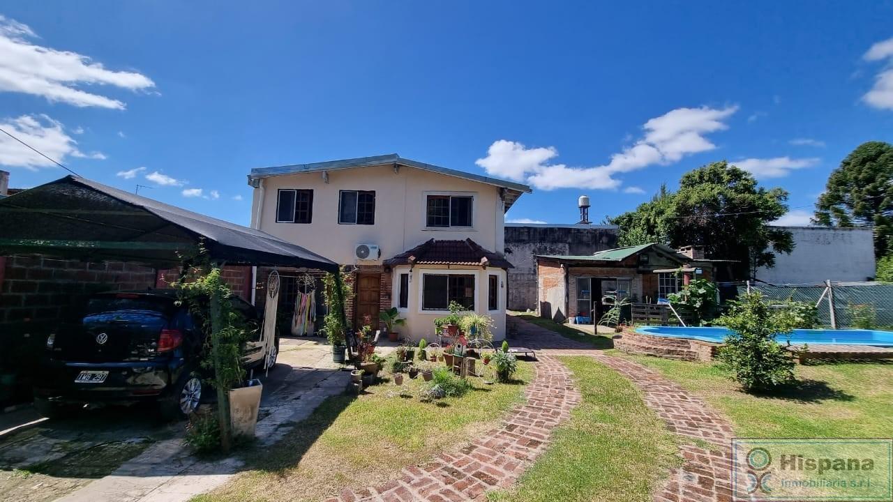 Hermosa casa en venta, sobre calle Colombia, Solares del Norte, Del Viso.