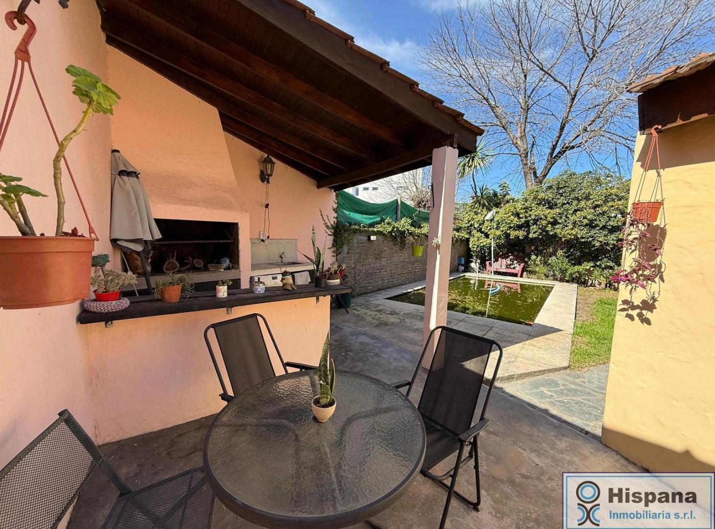 Hermosa casa en venta con pileta, en el Barrio Montecarlo. Del Viso, Pilar. Inmejorable ubicación!!
