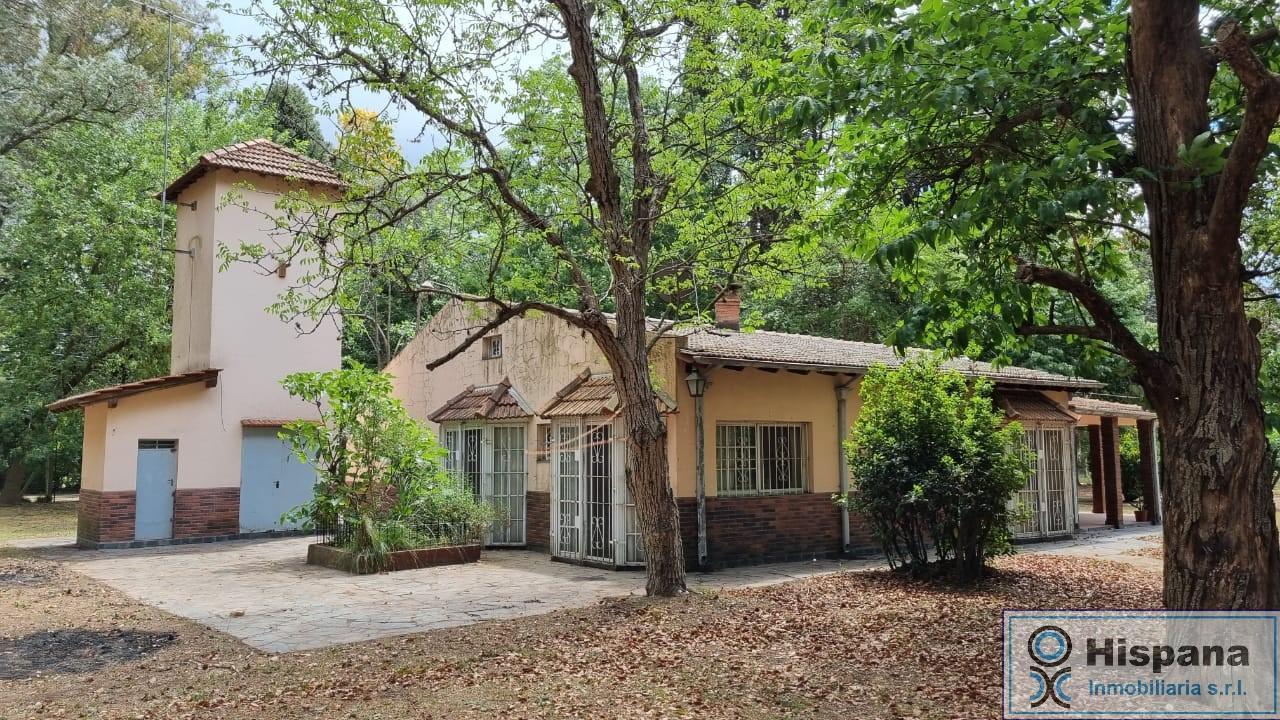Importante Casa en venta en La Lonja, en la calle Pampa. RETASADA