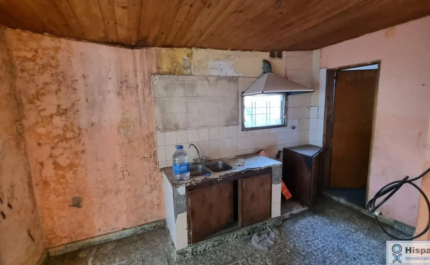 Casa y local en venta, sobre la calle Arteaga. En Manuel Alberti, Pilar. Ideal inversores!! 4