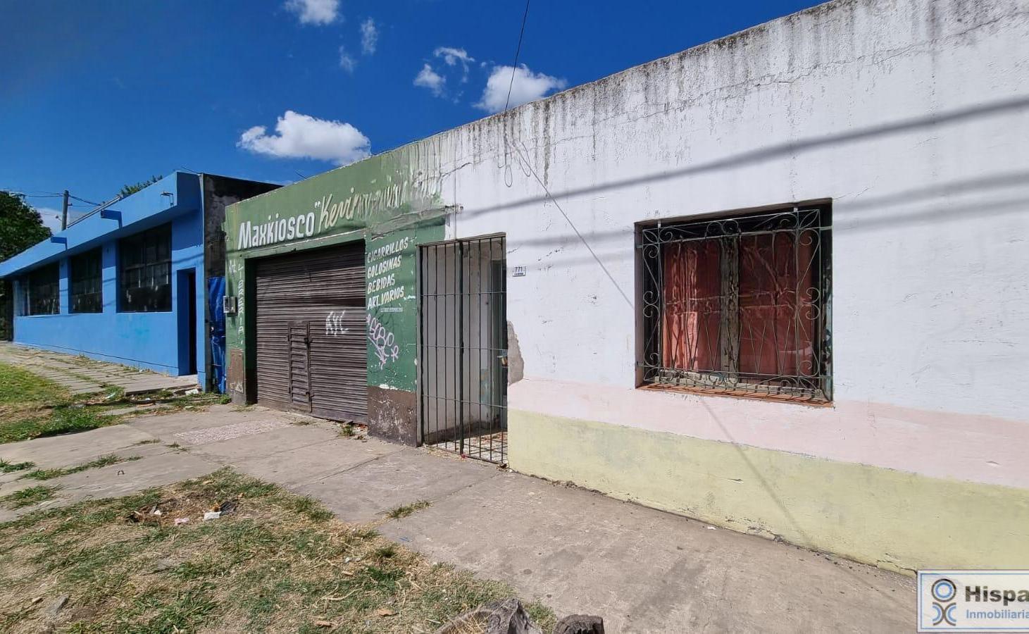 Casa y local en venta, sobre la calle Arteaga. En Manuel Alberti, Pilar. Ideal inversores!!
