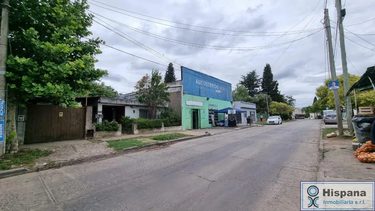 Local en  alquiler en calle Maza entre Santa Cecilia y San Cayetano, Del Viso 3
