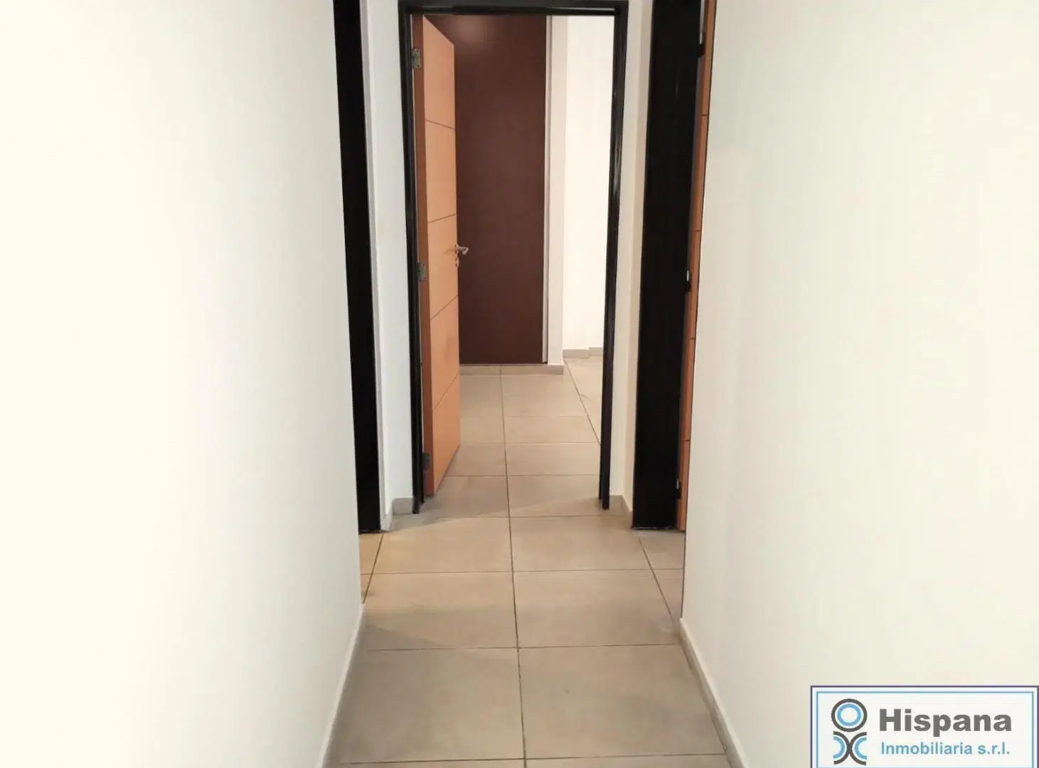 Departamento en condominio "Holanda Green", Del Viso, Pilar. 2 Dormitorios, cochera. 4