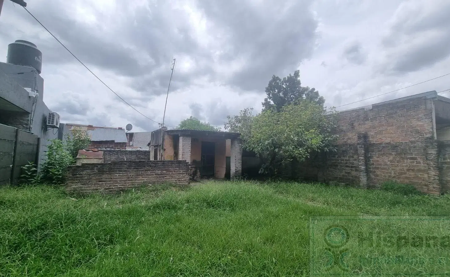 Casa en venta a refaccionar sobre la calle General Viamonte, Del Viso, Pilar. RETASADA 1