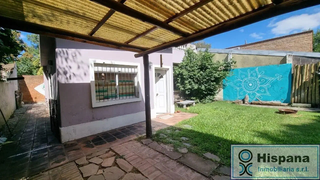 Casa en venta en el Barrio De Vicenzo Chico, Pilar. IMPECABLE ACCESO A PANAMERICANA! 3
