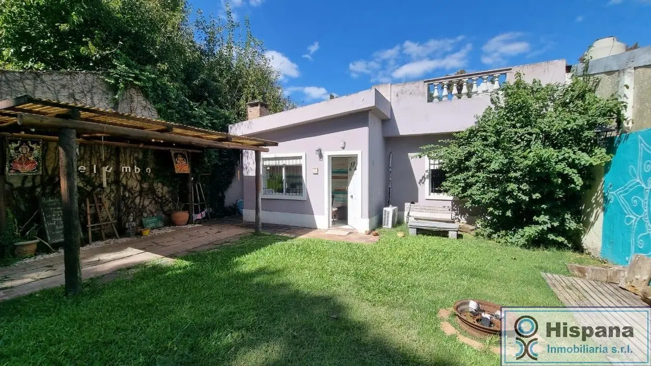 Casa en venta en el Barrio De Vicenzo Chico, Pilar. IMPECABLE ACCESO A PANAMERICANA! 5