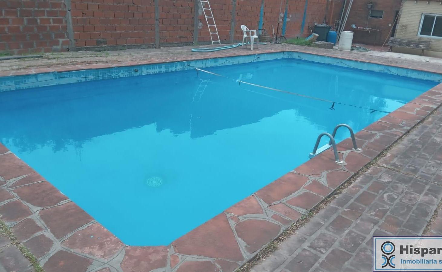 RETASADA! Casa en venta con pileta en Tortuguitas, Malvinas Argentinas. CON PLANOS!