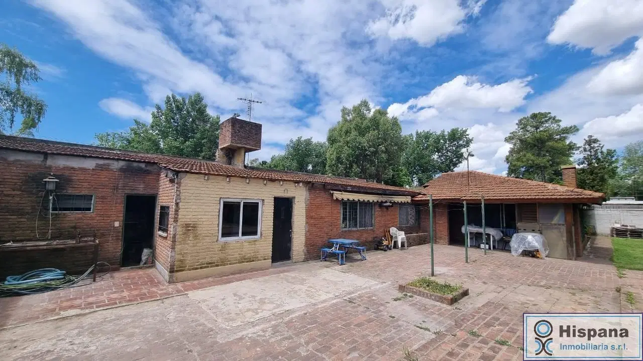 RETASADA! Casa en venta con pileta en Tortuguitas, Malvinas Argentinas. CON PLANOS! 2