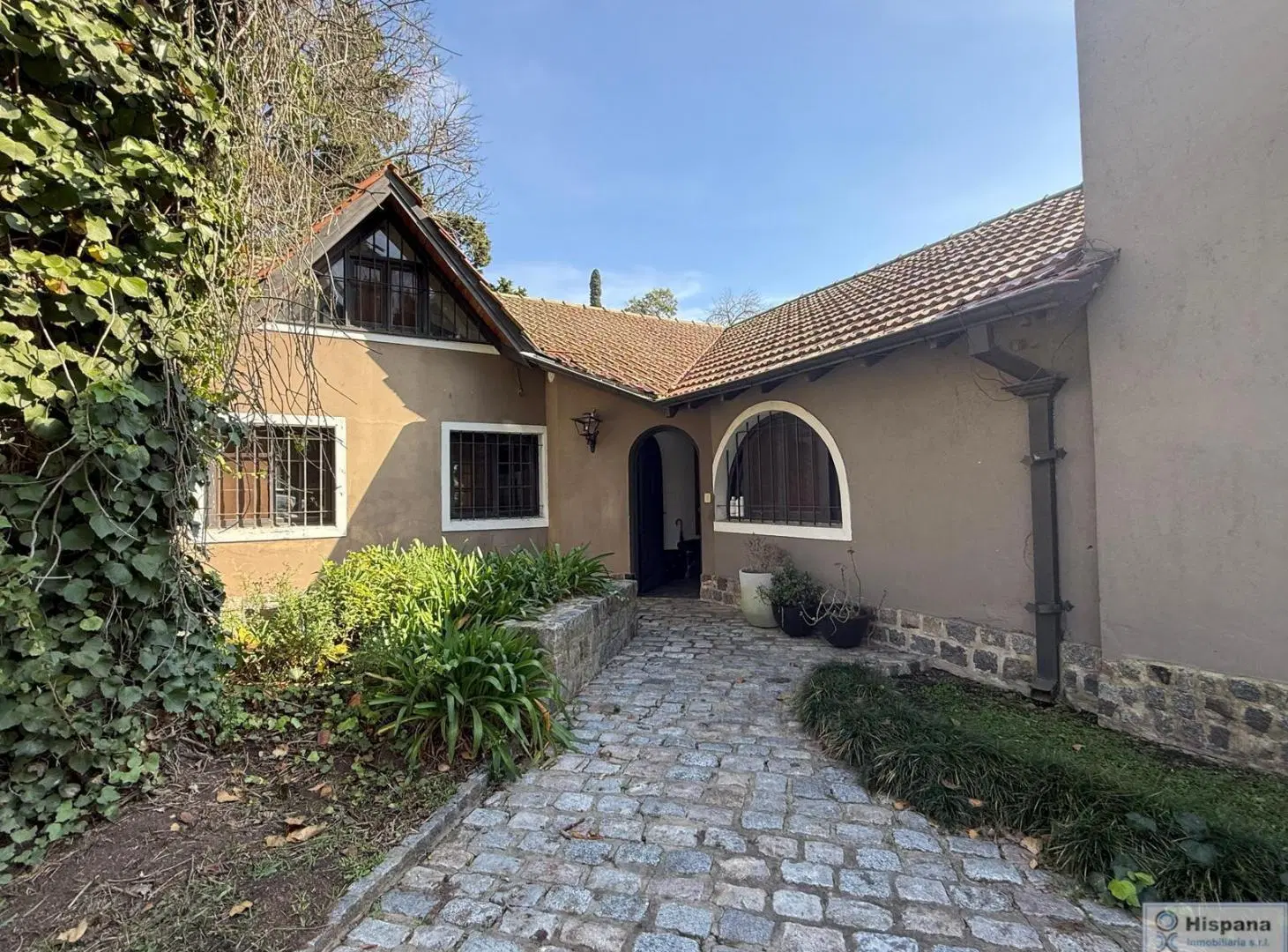 Casa en venta con pileta, en el Barrio Los Jazmines, Del Viso, Pilar. APTA CREDITO BANCARIO 5