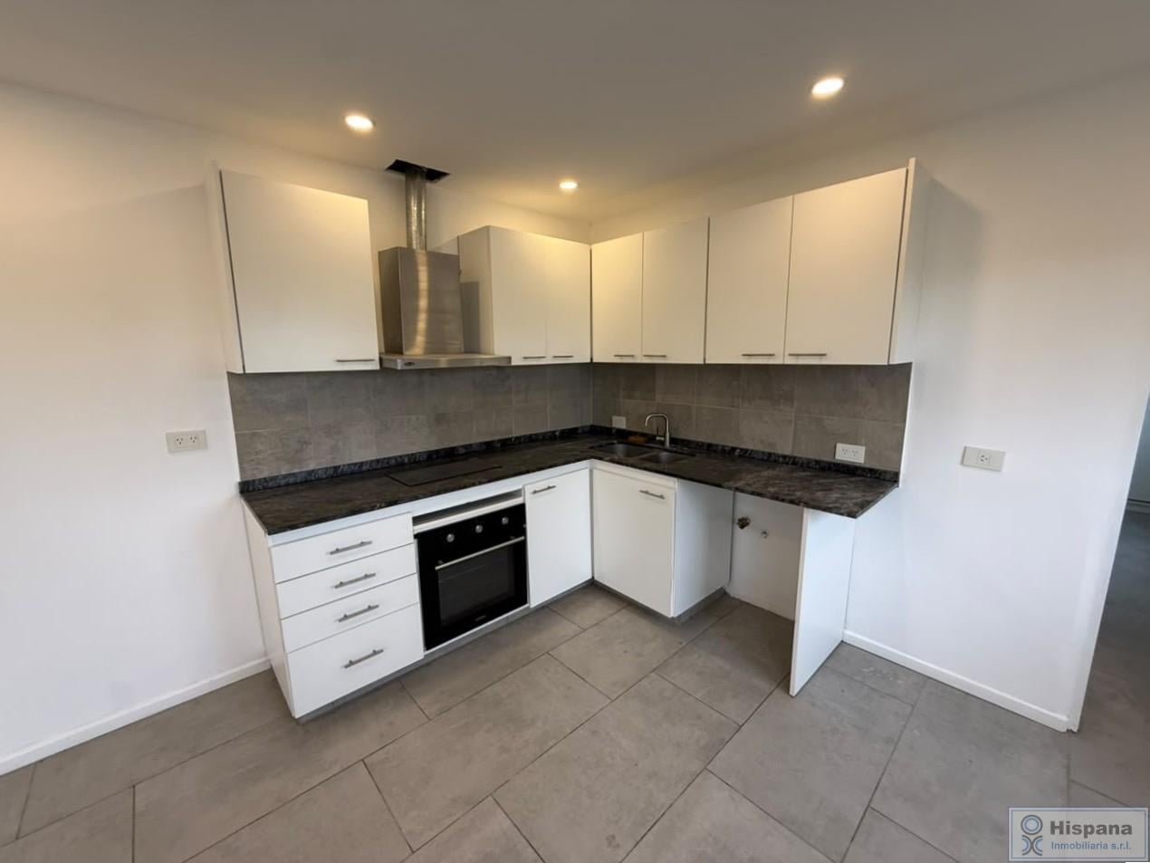 Excelente departamento en alquiler 2 ambientes en Del Viso, Pilar, calle Los Corales.