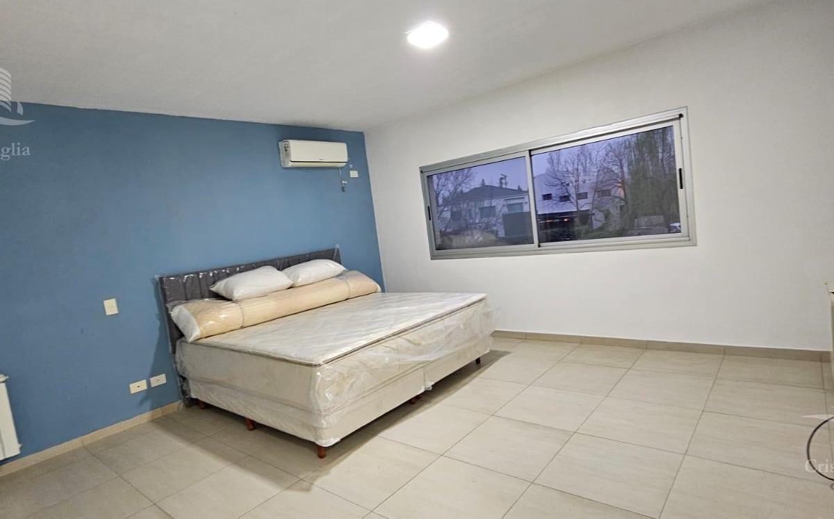 Venta - Casa 4 Ambientes, Jardin, Pileta - Santa Catalina, Villanueva, Tigre 4