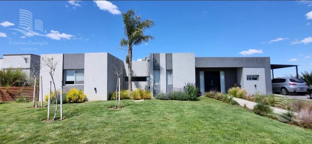 Casa en Venta en San Sebastian Area 1 2