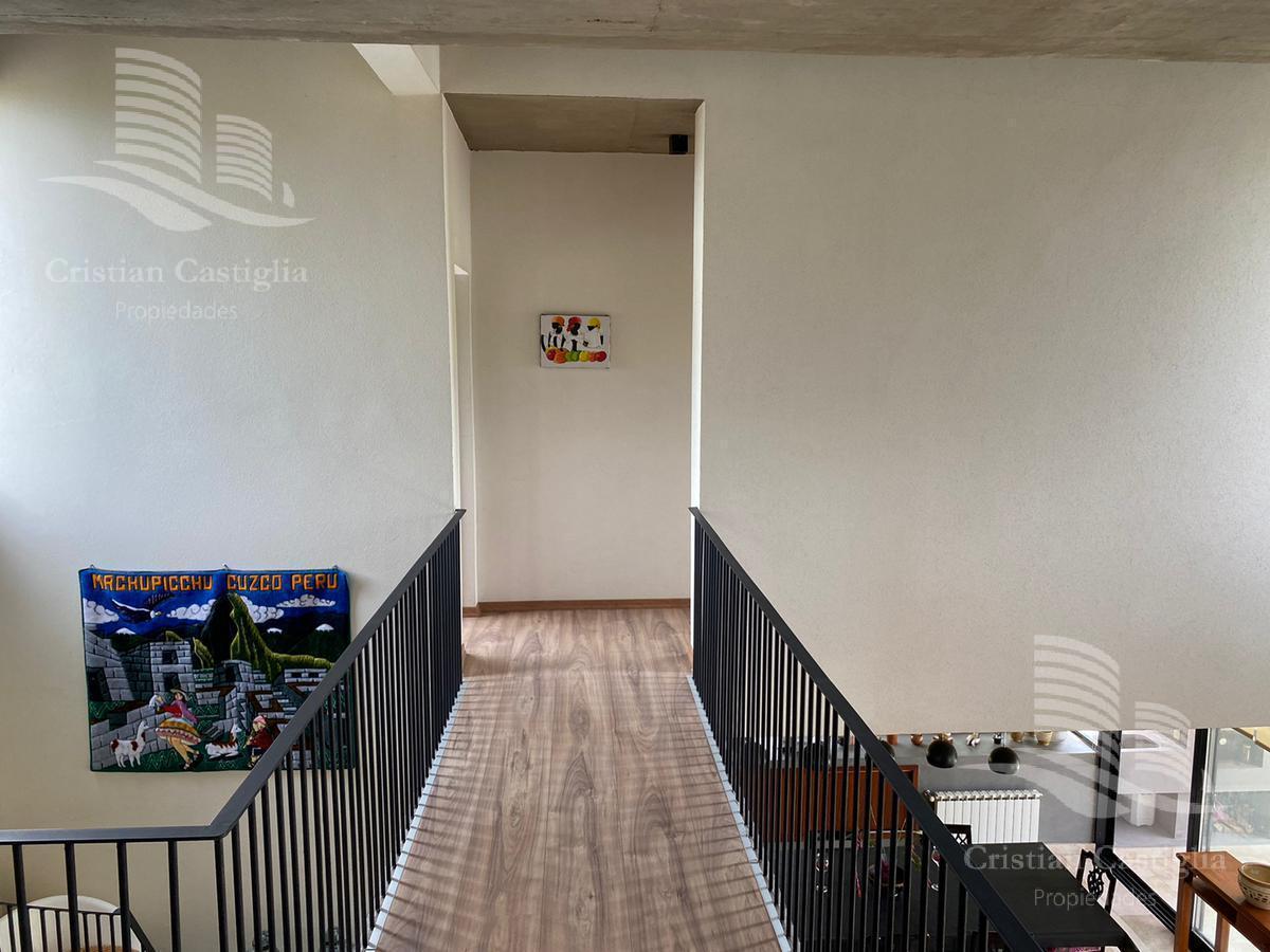 Venta - Casa 5/cinco Ambientes Al Rio Lujan, Muelle, Balcón, Jardín - San Benito, Villanueva 1