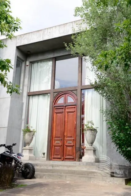Venta - Casa 5/Cinco Ambientes, Jardín, Pileta - Santa Catalina, Villanueva 2