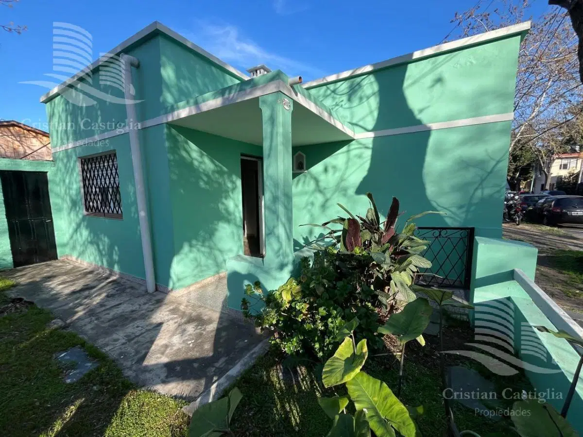 Casa 2 Ambientes con Jardin en Venta en Munro 3