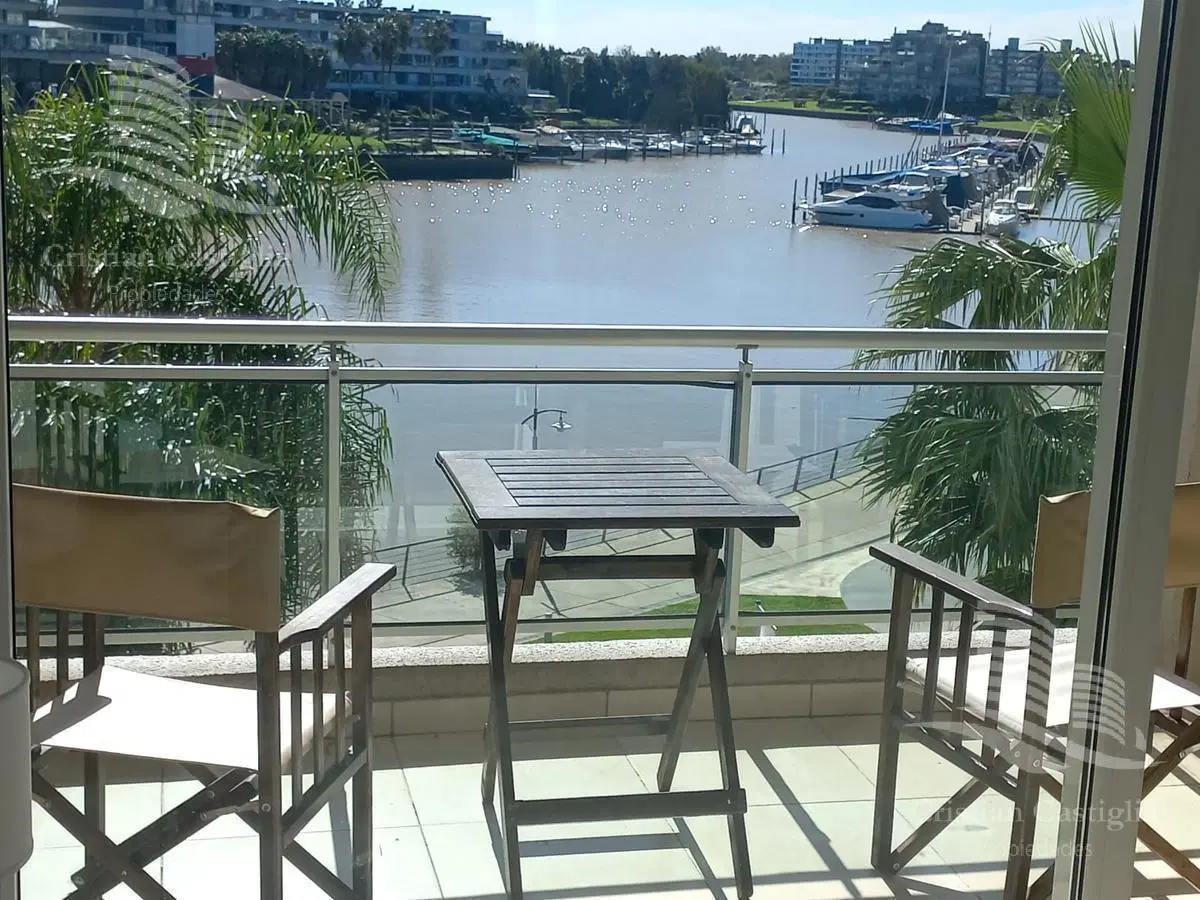 Venta y Alquiler - Departamento 2 Ambientes al Rio, Balcón - Bahia Grande, Wyndham, Nordelta 3