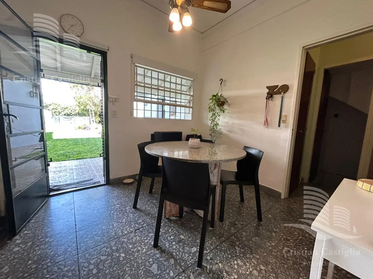 Casa 4 Ambientes de 2 Plantas, con Jardin, Balcón y Terraza en Florida 5