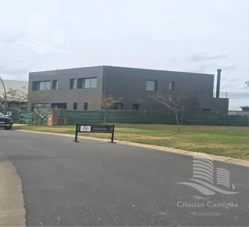 Excepcional casa a estrenar en Barrio Riberas, Puertos del Lago 3