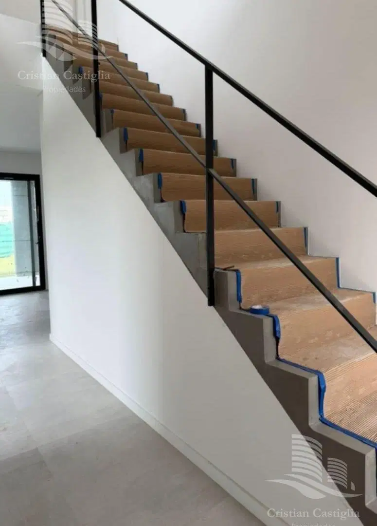 Excepcional casa a estrenar en Barrio Riberas, Puertos del Lago 4