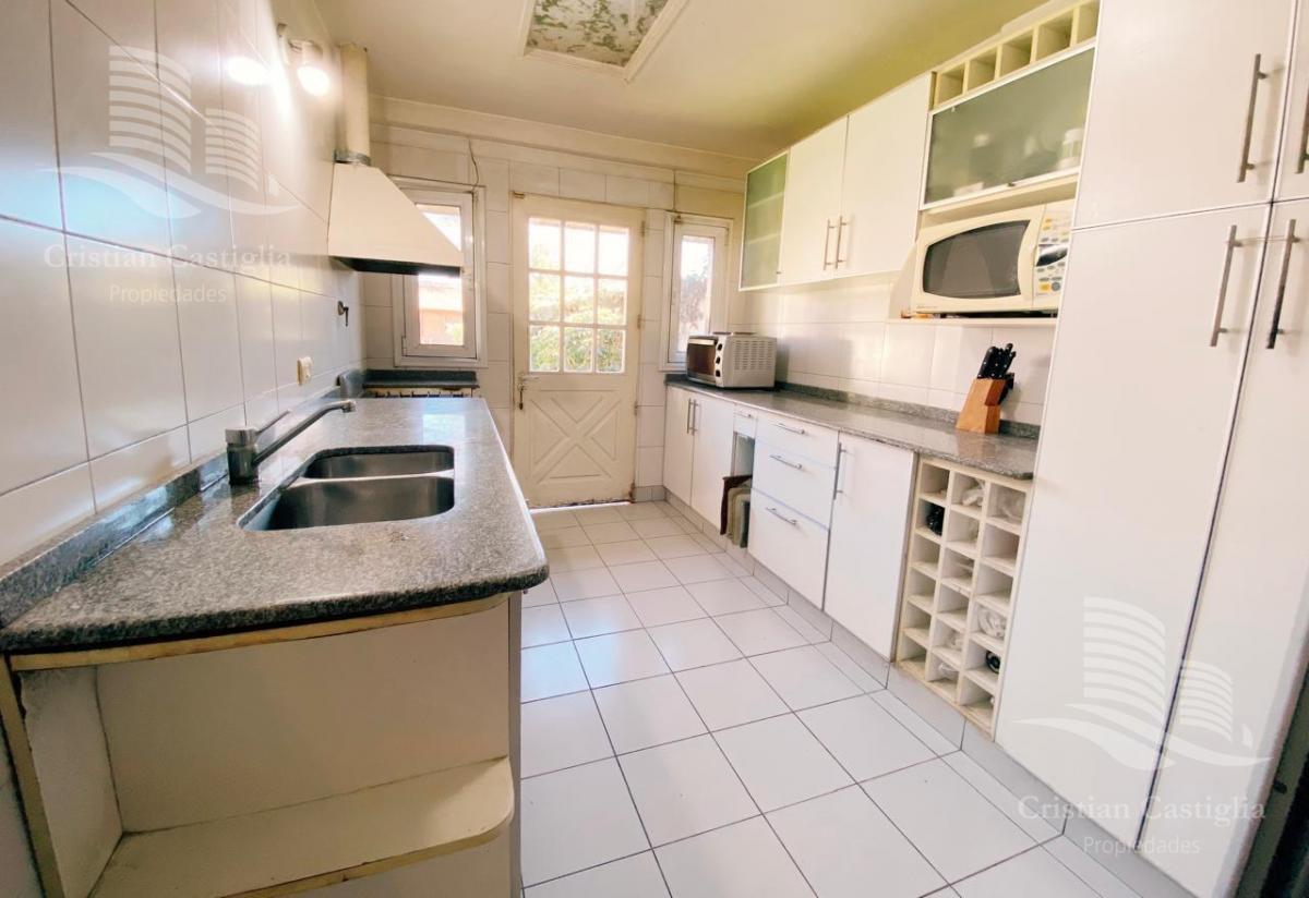 Foto de Casa en 6 Ambientes con 2 Cocheras en Venta en Boulogne, imagen 4