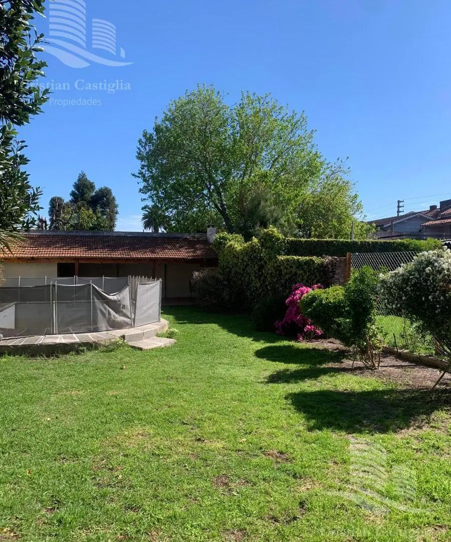 Casa en 6 Ambientes con 2 Cocheras en Venta en Boulogne 5