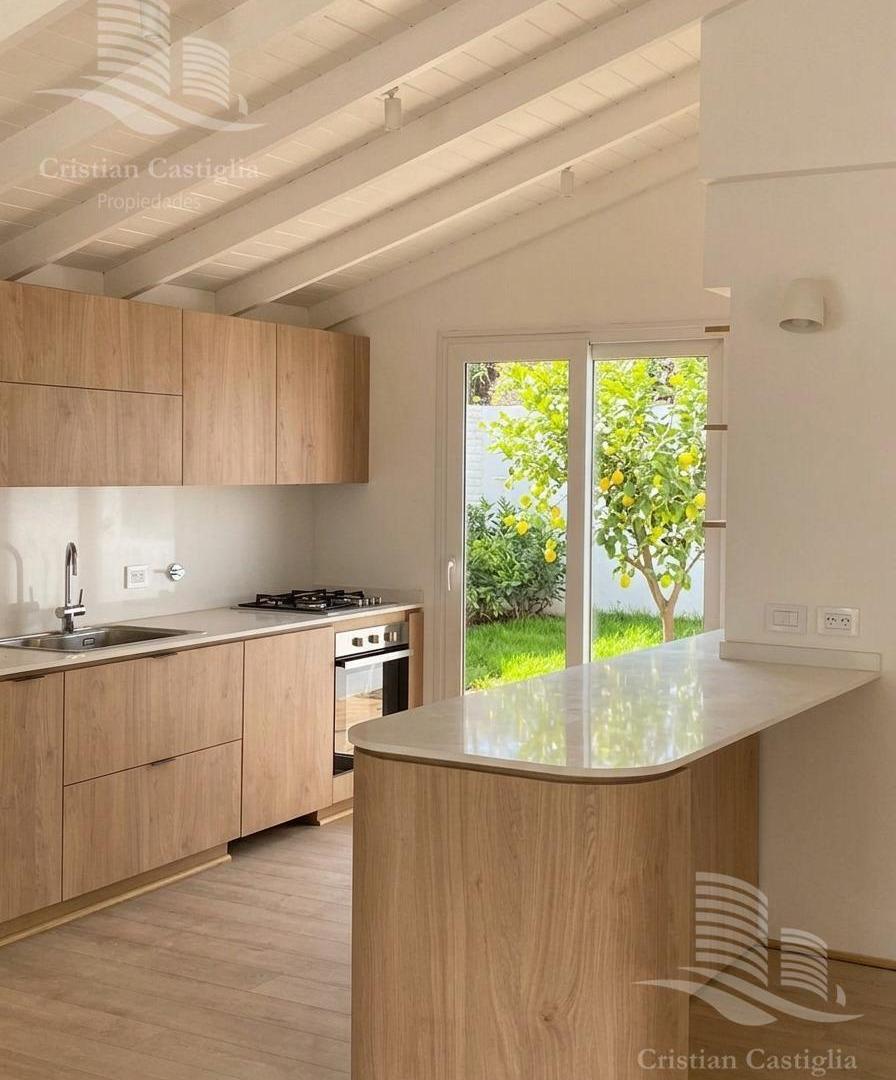 Foto de Casa 4 Ambientes con Jardín en Venta en San Isidro, imagen 2