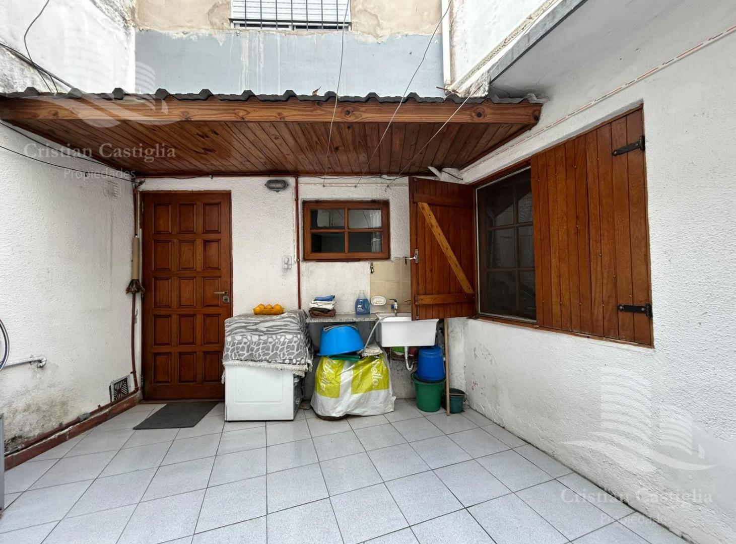 Foto de PH 2 Ambientes con Patio en Venta en Villa Adelina, imagen 3