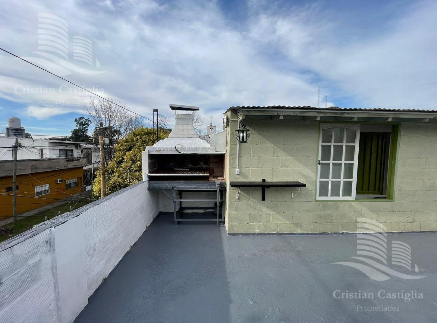 Foto de PH Totalmente Nuevo con Balcón Terraza y Parrilla en Ingeniero Adolfo, imagen 5