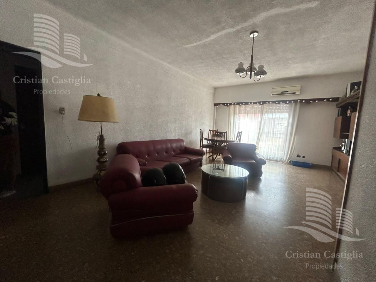 Foto de Casa Multifamiliar Con 2 Locales al Frente en Olivos, imagen 5
