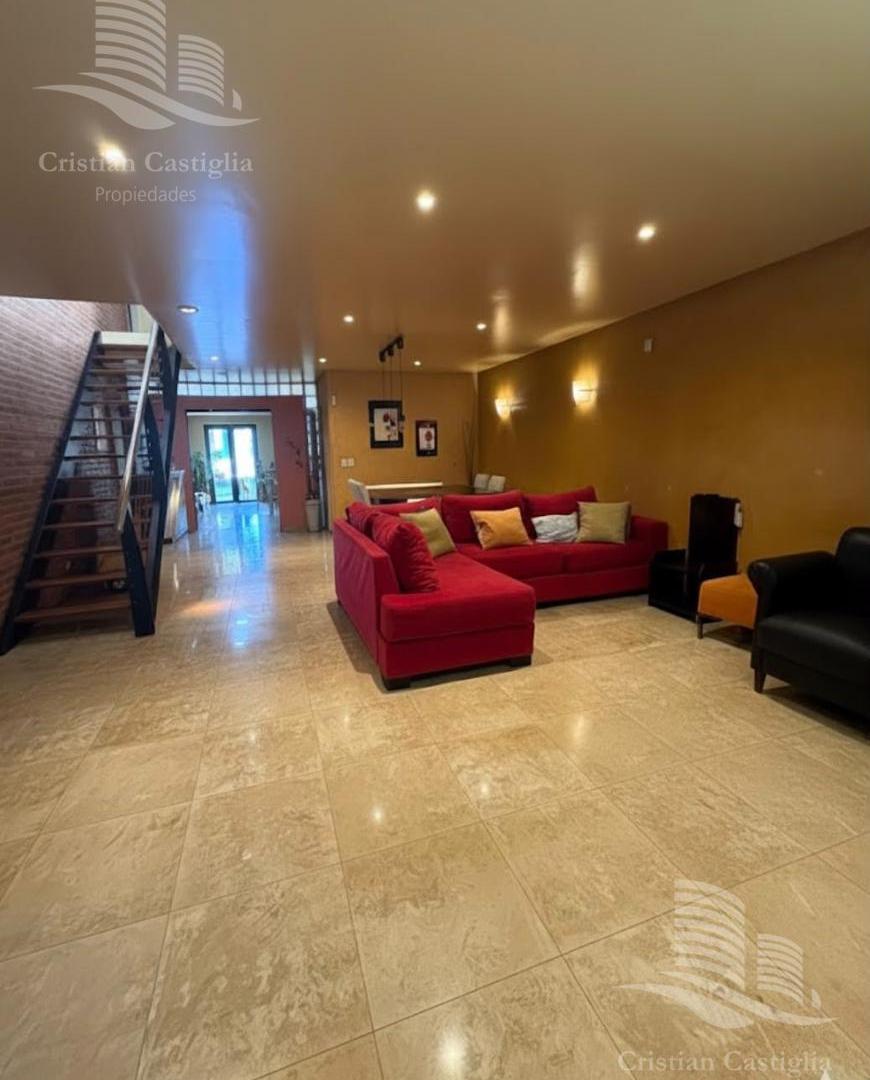 Foto de Casa 6 Ambientes Desarrollada en 2 Plantas en Villa Lugano, imagen 5