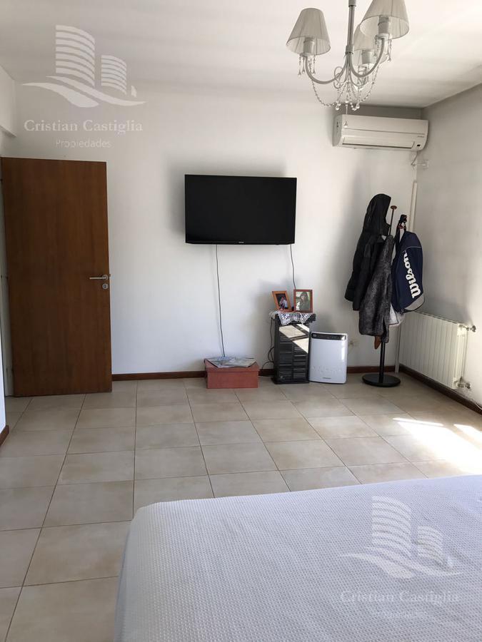 Foto de Casa - 6 ambientes Valle Claro - Benavidez, imagen 4