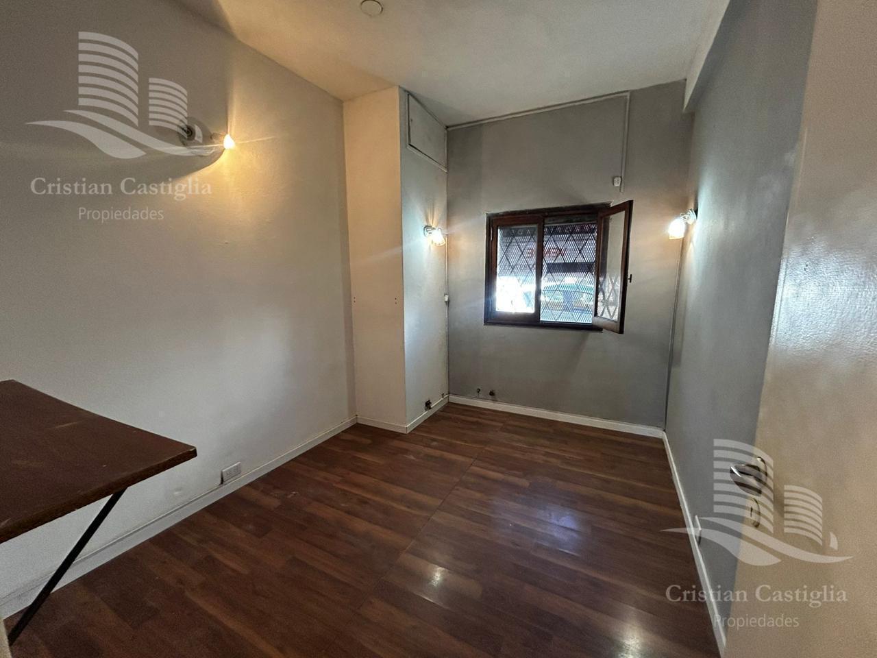 Foto de PH 2 Ambientes con Parrilla en Venta en Martinez, imagen 1