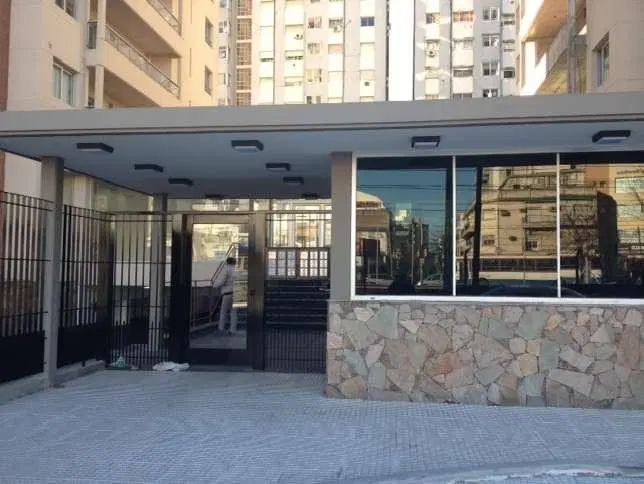 ALQUILER DE DEPARTAMENTO DE 4 AMBIENTES EN RAMOS MEJIA 3