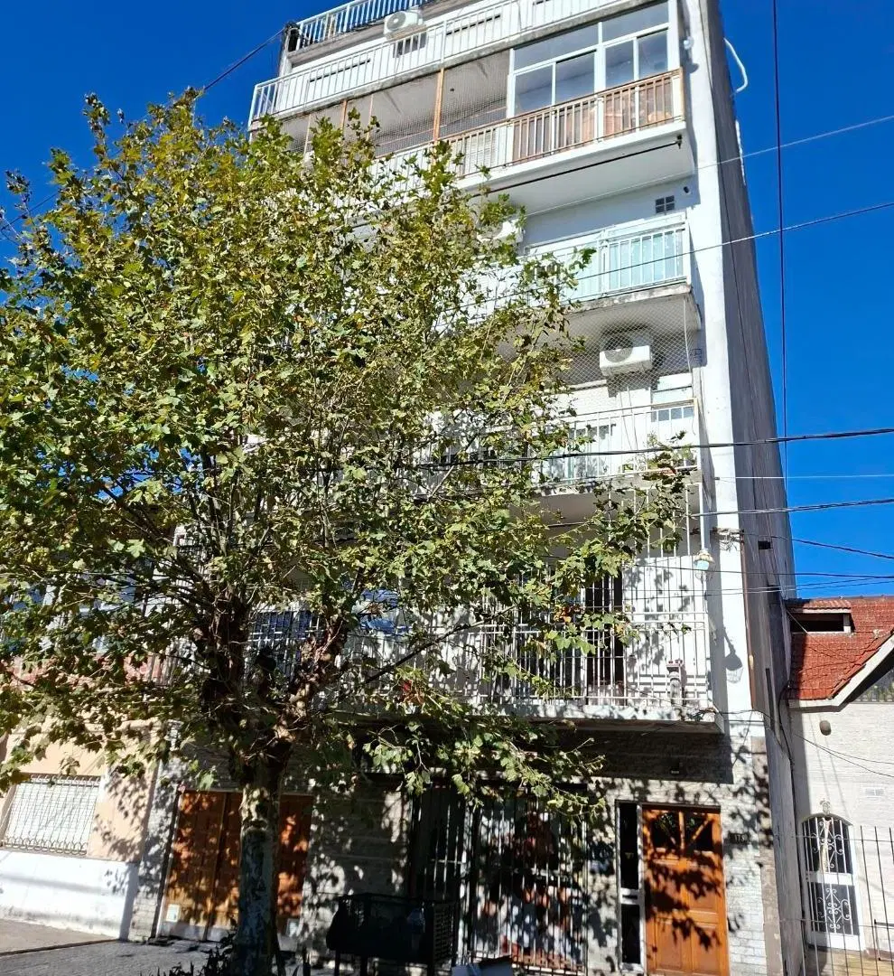 ALQUILER DE DEPARTAMENTO DE 3 AMBIENTES EN RAMOS MEJIA 3