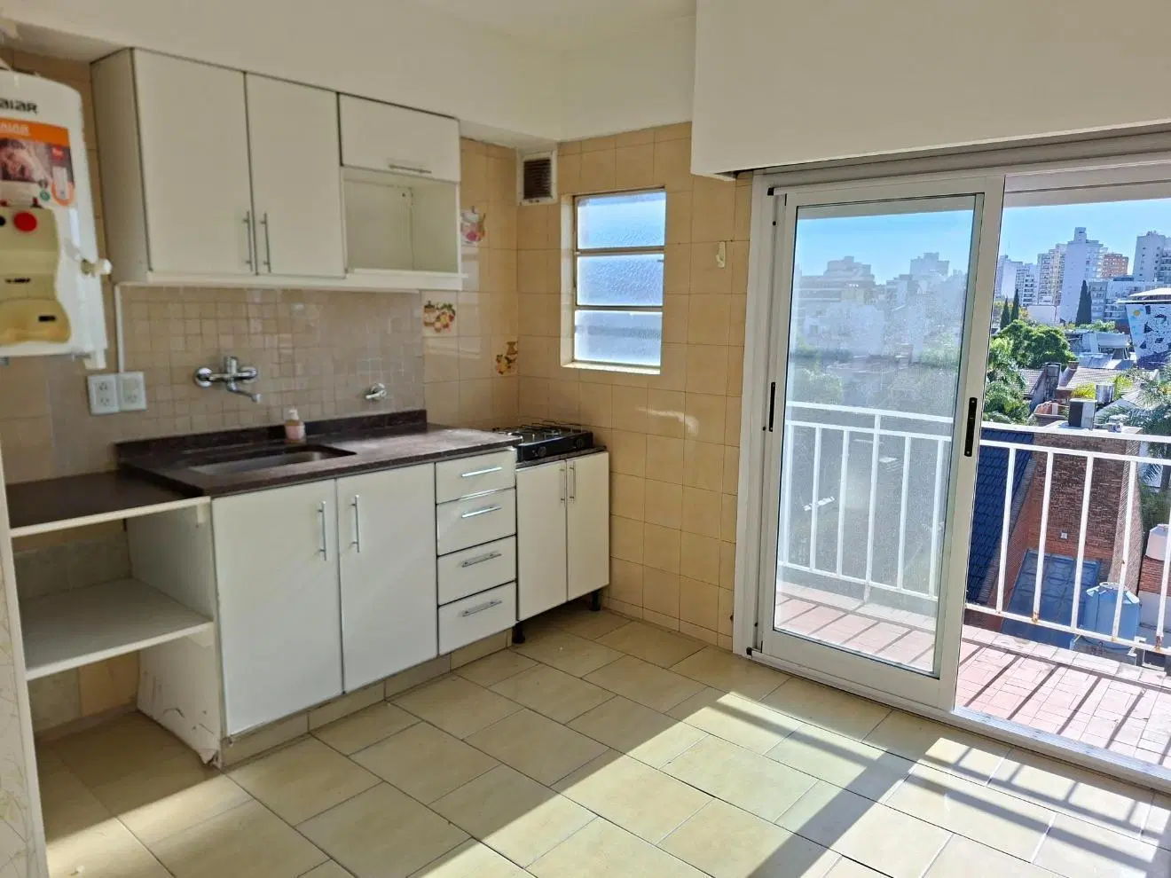 ALQUILER DE DEPARTAMENTO DE 3 AMBIENTES EN RAMOS MEJIA 2