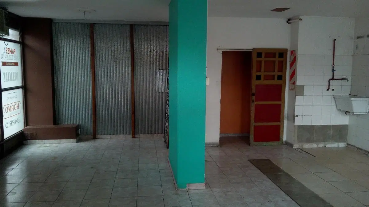 VENTA DE LOCAL EN RAMOS MEJIA 5
